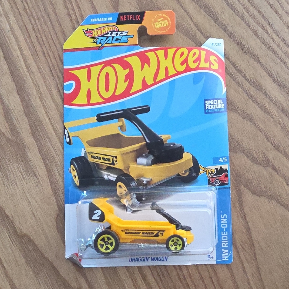 Mattel Hot Wheels Draggin' Wagon - Yellow and Black